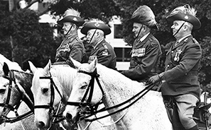 ANZAC Day : Melbourne : Australia : Personal Photo Projects : Photos : Richard Moore : Photographer